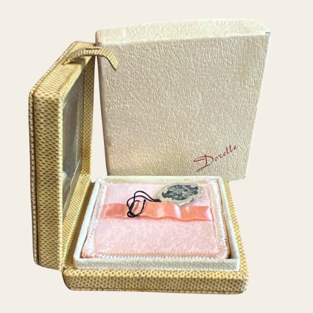 1940'S Vintage Dorette Gold Snakeskin Powder Compact Original Tags, Puff & Box